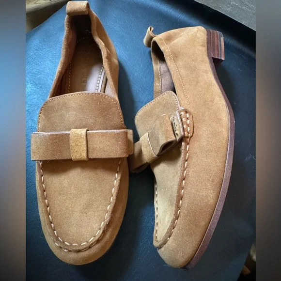 Coach Henry Suede Bow Loafers - Picture 2 of 6